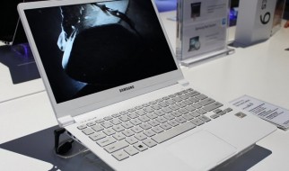 Samsung NP370RVX UltraSlim Core i3 Laptop With Long Backup