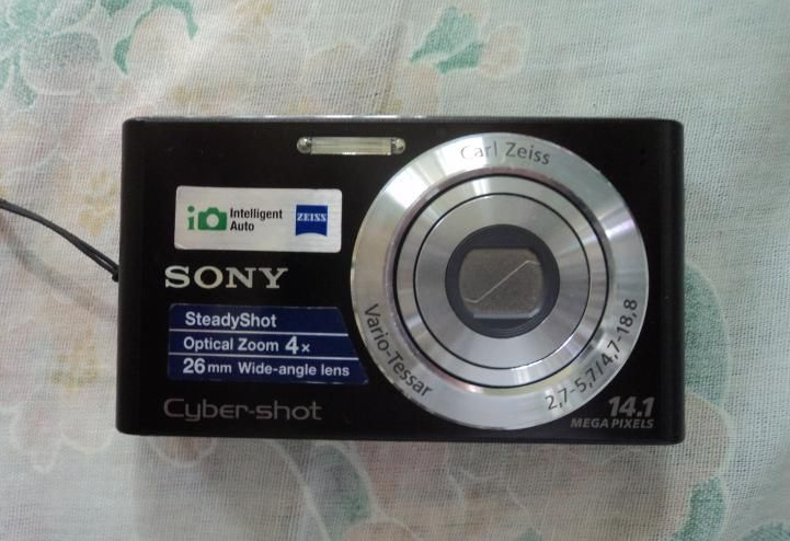 Sony video camera Dsc W320 black Used large image 0