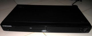 Samsung DVD player with 200+ DVDs