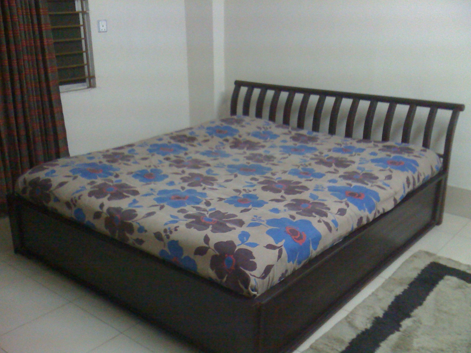 Luxurious King Size Bed with 6 inchs Mattress large image 0
