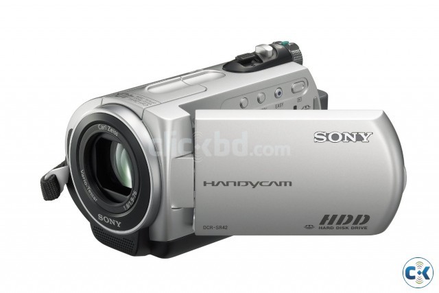 Sony DCR-SR42 30GB HDD Handy Cam large image 0