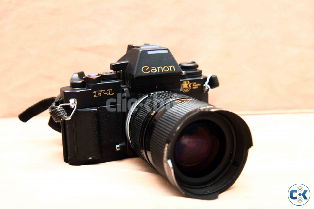 Canon F1 film-based SLR large image 0