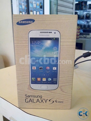 Samsung Galaxy S4 Mini 8GB -Black White - From UK large image 0
