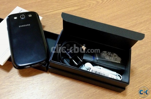Samsung Galaxy S3 SIII GT-I9300 Black large image 0