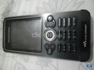 Sony Ericsson w302 black colour