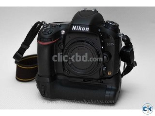 Nikon D600 with battery grip and 2 Nikon battery