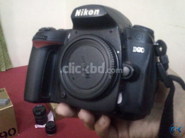Nikon D90 DSLR Body only large image 0
