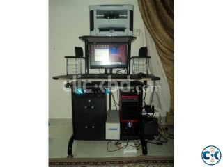 Full Set Desktop Computer with Lcd and Speaker only 8800tk