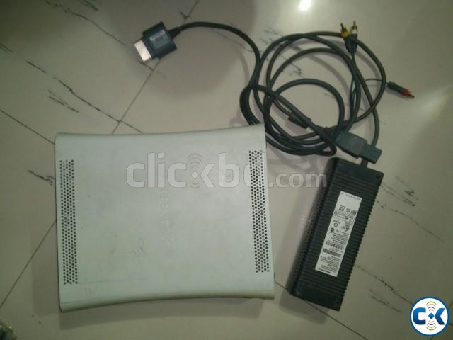 xbox 360 arcade power brick and sd cable large image 0