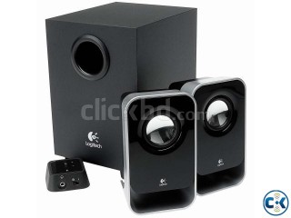 Logitech 2 1 Sub woofer Speaker System. NEW Boxed