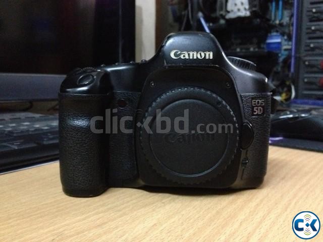 Canon 5D Body large image 0