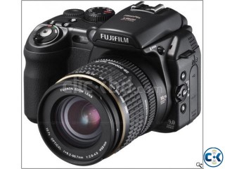 Fujifilm Finepix S9600 with Tripod