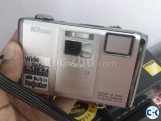 Nikon COOLPIX S1000pj BUILT IN Projector FUL BOX