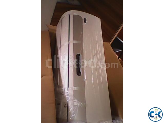 carrier 1.5 ton wall Aircondition large image 0