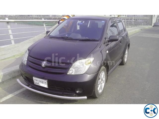 Toyota ist limited black like new self driven large image 0