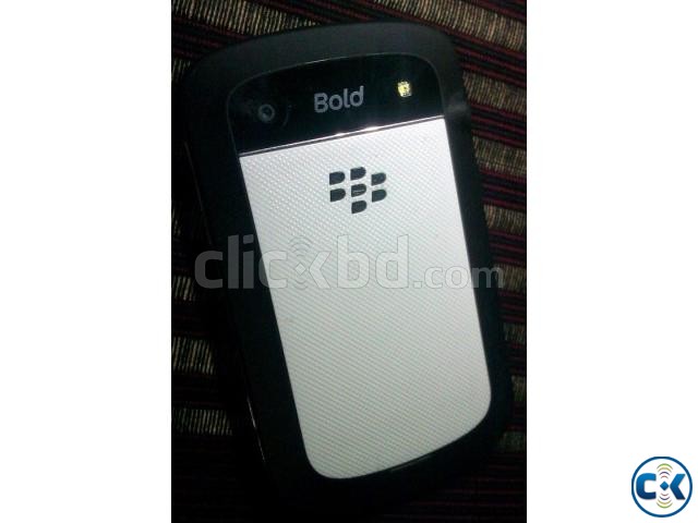 BlackBerry Bold Touch 9900 B W large image 0