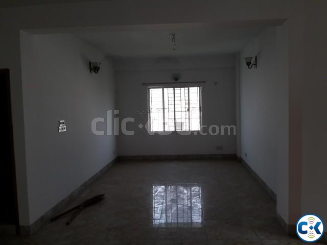 Specious and beautiful flat in most secure place in dhaka large image 0