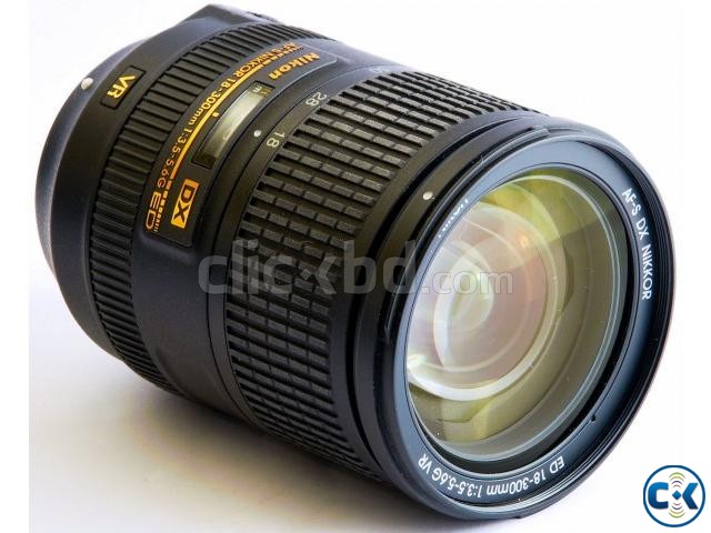 NIKON 18-300mm f 3.5-5.6g af-s dx nikkor lens large image 0