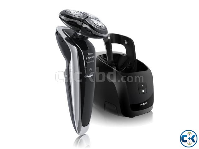 Philips Norelco SensoTouch 3D Electric Shaver large image 0