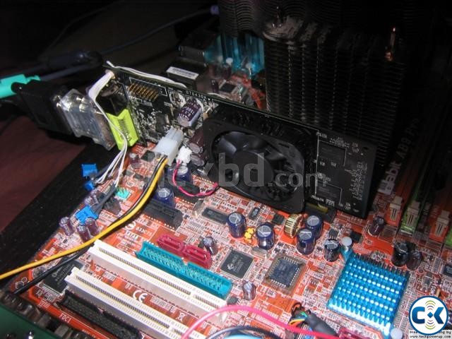 XFX PVT86SYANG GeForce 8400 GS 512MB large image 0