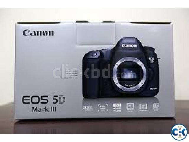 Canon 5D Mark 2 21 MP DSLR Camera Body large image 0