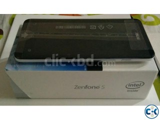 16GB Asus ZenFone 5 A500CG with Original Flip Cover