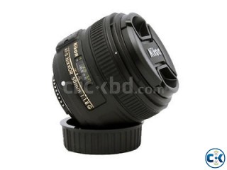 NIKON 50mm f 1.8 af-s dx nikkor lens
