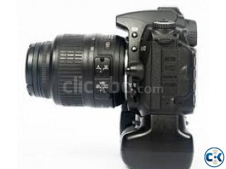 Nikon D90 MB-D80 Battery Grip and Nikkor 18-55mm VR lens
