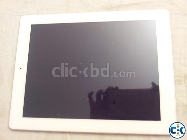 iPad 3 Retina 32 GB Wi-Fi Near Mint  large image 0