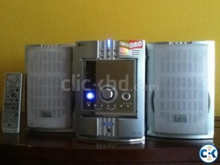LG HOME SPEAKERS STEREO SYSTEM FROM AUSTRALIA