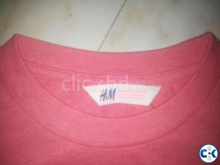 hnm brand original fancy tshirt