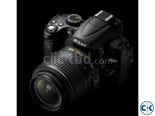 Brand New Condition Nikon D5000 With 18-55mm Lens