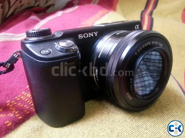 Sony Nex-6 with 16-50mm OIS large image 0