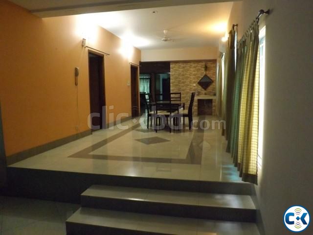 Spacious Apartment Rent in Gulshan-2 large image 0