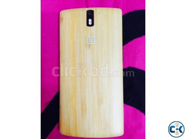 One plus one 64 gb wooden design large image 0