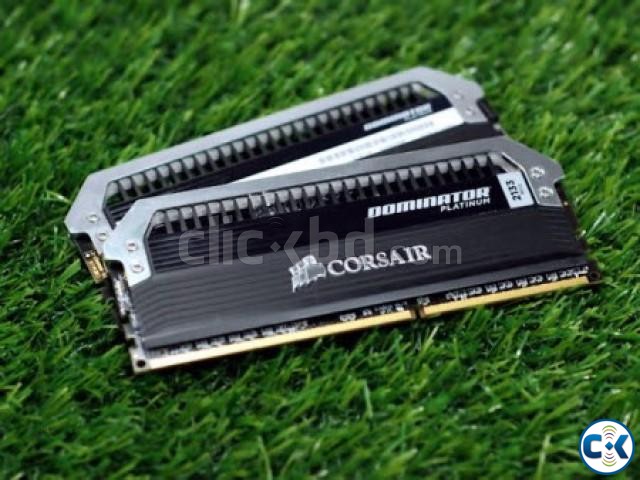 CORSAIR Dominator Platinum 16GB 2 x 8GB 240-Pin DDR3 SDRAM large image 0