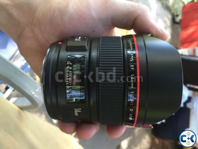 Canon EF 14 mm L USM Lens. Brand new from in America large image 0