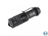 Powerful 300 Lumen Zoomable LED Torch Light
