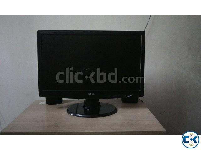 19.5 inch LCD monitor large image 0