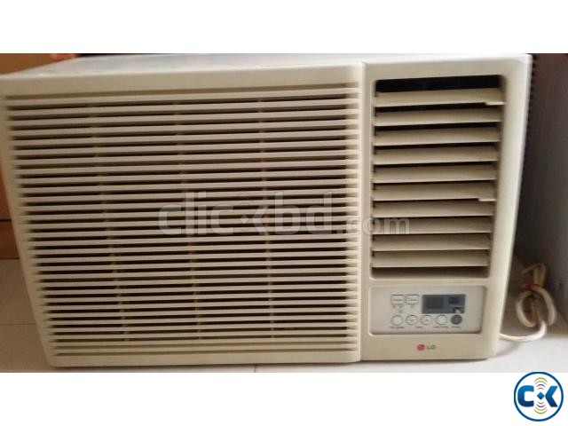 LG 1.5 ton Window AC With remote large image 0