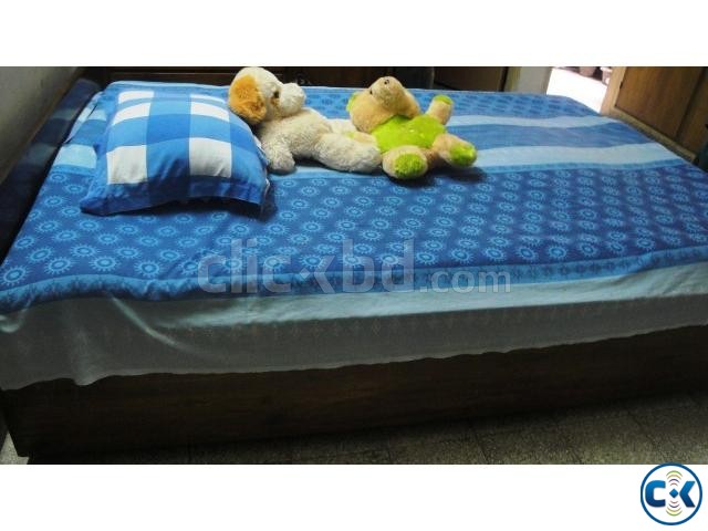 Double Bed large image 0
