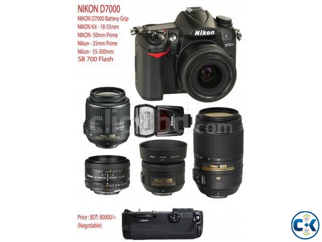 Nikon D7000 With Lens Accessories large image 0