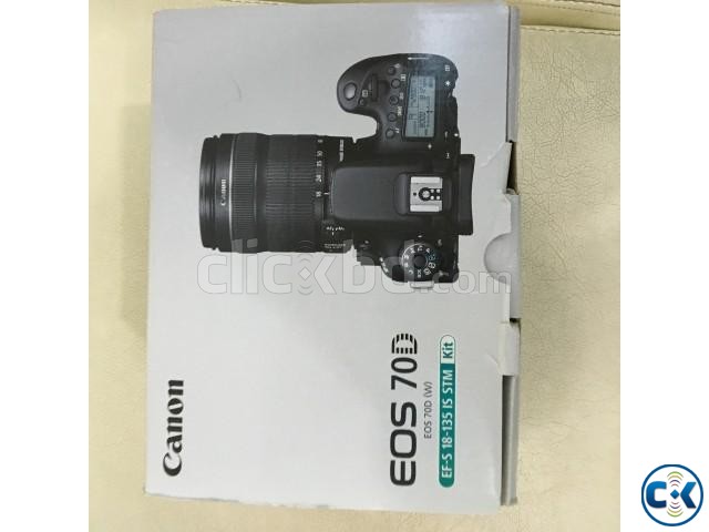 Canon EOS 70D w 18-135 Just from Japan large image 0