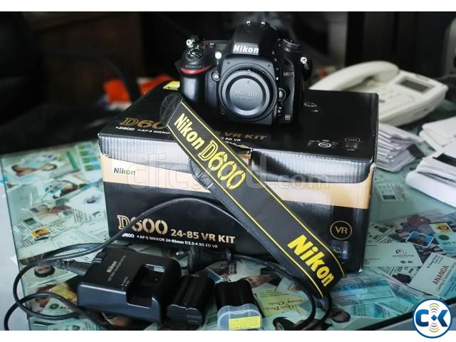 Nikon 600 D Full Frame large image 0