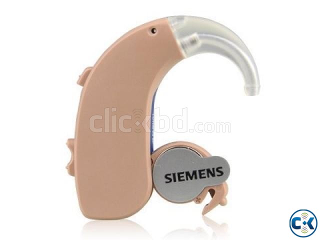 Siemens touching behind-the-ear digital hearing aid has digi large image 0