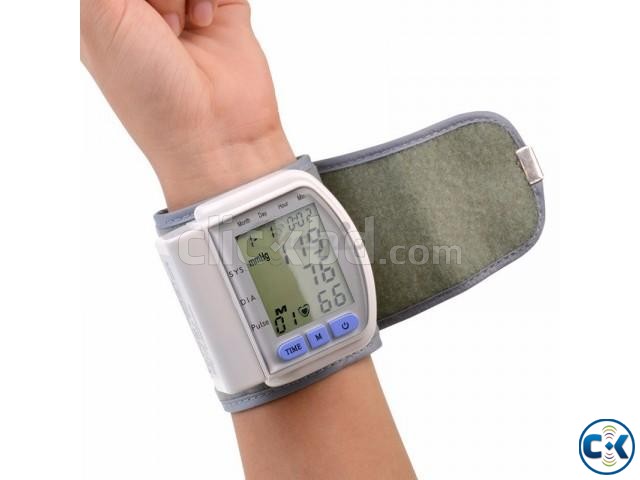 Automatic Wrist Digital Blood Pressure Monitor Health Caren large image 0
