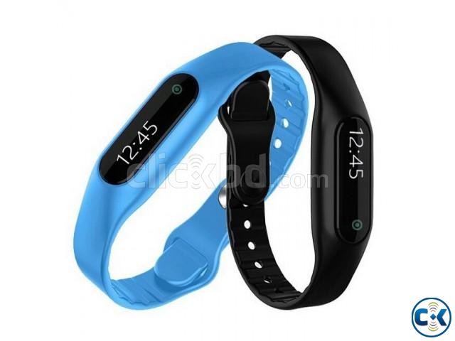 Bluetooth Smart Watch E06 Smart Band Sports Bracelet Waterpr large image 0