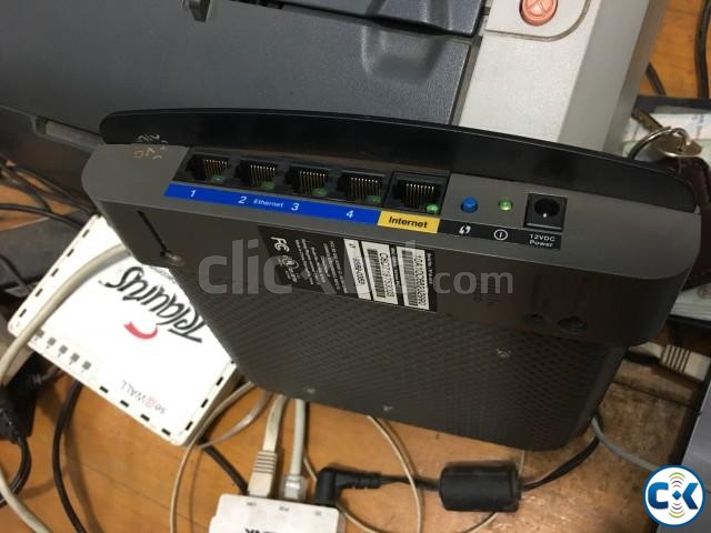 Cissco E2500 Dual band router large image 0