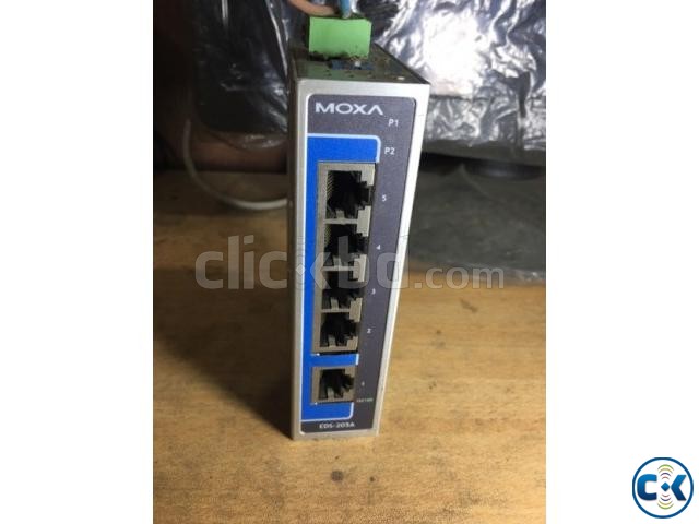 moxa 5 port industrial switch large image 0