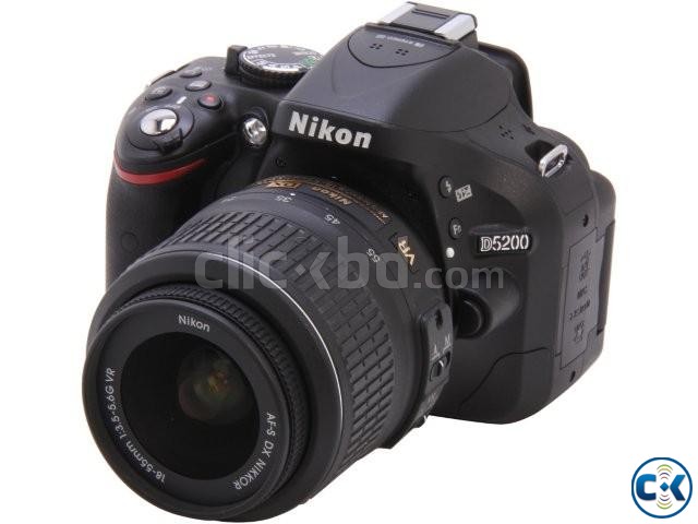 Nikon D5200 DSLR Camera 24MP CMOS with 18-55mm Lens large image 0